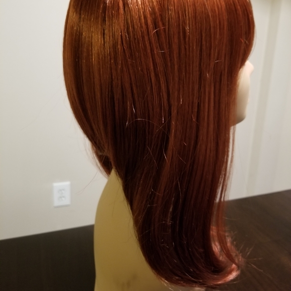 Wig - Picture 4 of 6